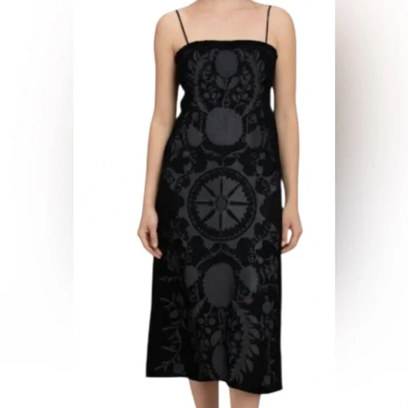 green emerald velvet dress Bibi Embroidered Velvet Maxi Dress main image 0